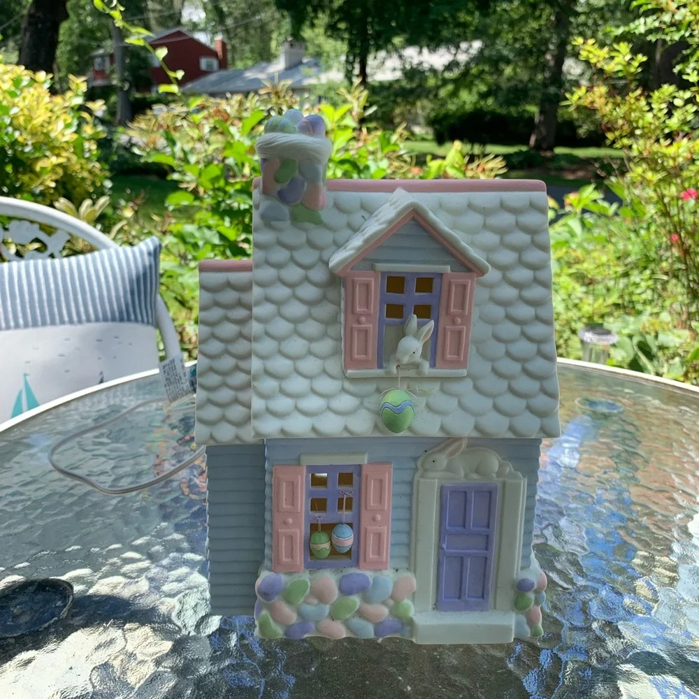 Vintage Department 56 Snow-bunnies Jelly Bean Lighted Cottage
